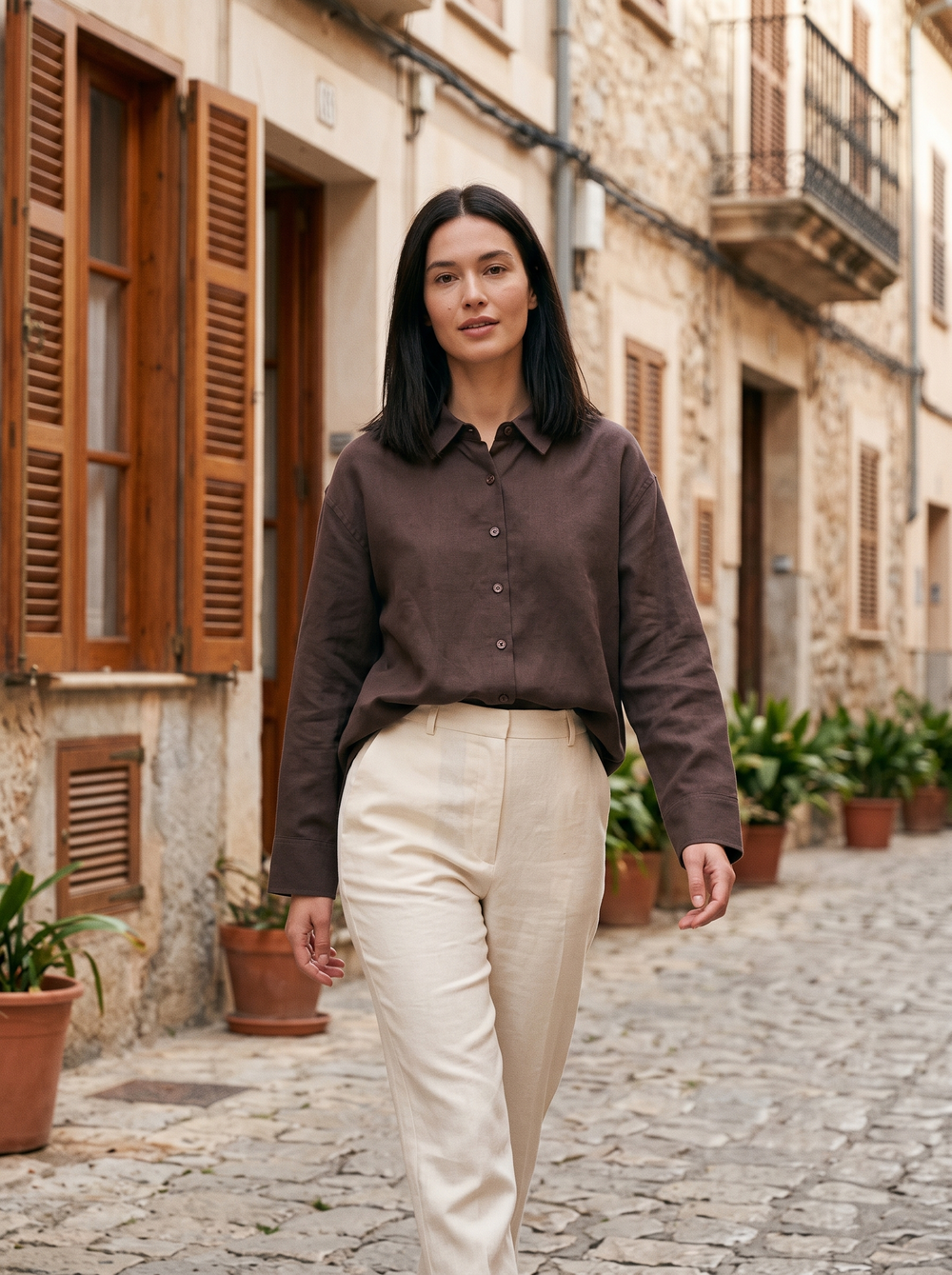 Hanna Blouse Bruin gedragen door model